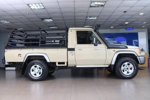 Pick-up 4x4 simple cabine robuste d'occasion 2024, moteur V8 4,5 L essence/gaz turbo, transmission automatique, utilisation tout-terrain robuste - Product Image 5