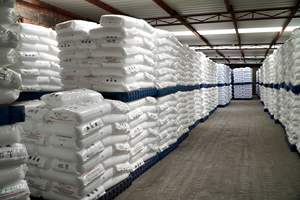 Granulés noirs vierge PE100 HDPE | Polyéthylène haute densité pour tuyaux et raccords | Matière première plastique de qualité pression - Product Image 3