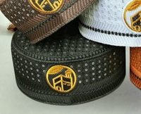 Gorros Kufi al por Mayor de Poliéster para Adultos, Bordados, Diseño Tradicional Islámico, Ropa de Oración Musulmana, Accesorios de Primera Calidad