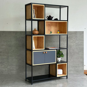 Estante Decorativo Minimalista de 5 Niveles Hecho de Madera de Caucho con Estructura de Hierro KTB68143 - Product Image 3