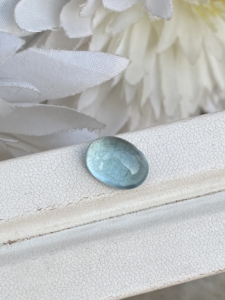 Cabochons en pierre naturelle de forme ovale aigue-marine de couleur supérieure avec une pierre précieuse en vrac de bon lustre pour la fabrication de bijoux 4.94 carats - Product Image 2