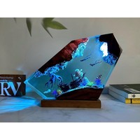 Lampe de chevet Dioroma en résine époxy écologique, motif pieuvre géante et couple de plongeurs, lumière nocturne à température de couleur réglable et intensité variable, unique