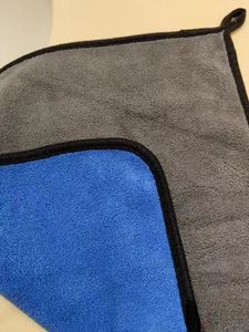 Chiffon de nettoyage de vitres en microfibre OSATA - 38x43cm, serviette de lavage de voiture à absorption d'eau pour un nettoyage des vitres sans traces, tailles personnalisées disponibles - Product Image 4