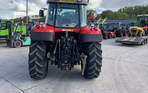 Tracteur à haute productivité à usage agricole Massey Ferguson 6480 à entraînement par engrenages 4WD à vendre maintenant - Product Image 6