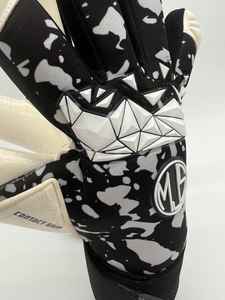 Guantes de portero de fútbol Guantes de portero de cuero con agarre de grado profesional - Product Image 2