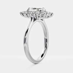 Bague de fiançailles en grappe de moissanite coupe marquise pour femme Design Halo floral vintage avec accents ronds en or jaune 18 carats - Product Image 3