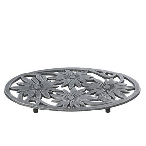 Round <b>Cast</b> <b>Iron</b> <b>Trivet</b> - Product Image 3