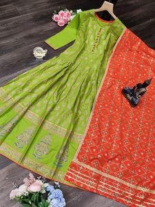 Anarkali – robe longue évasée imprimée or pour femme, tenue de fête, collection de vêtements de fête, nouvelle collection - Product Image 3