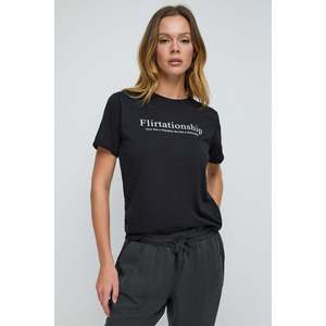 เสื้อยืดพื้นฐานพิมพ์ลายสโลแกน - Product Image 1