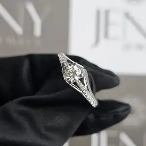 Jeny Jewels şık erkek Hip Hop elmas yüzük 18 karat beyaz altın ile Lab Grown kalp şekli elmas ile VVS1 netlik
