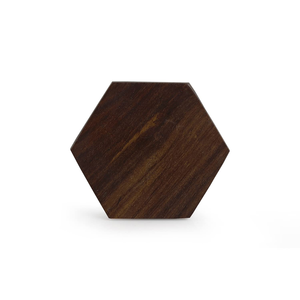 Posavasos cuadrados de madera hechos a mano de nogal modernos, posavasos decorativo liso para bebidas, posavasos con forma hecha a mano, logotipo personalizado - Product Image 5