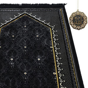 Wholesale Professional Pakistan Manufactured Islamic Design Washable Muslim Prayer Mat for <b>Car</b> & Travel Use Soft Feeling <b>Gift</b> - Product Image 1