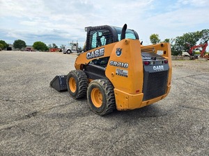 SR210 chargeuse compacte sur roues SR210 assez utilisée mini chargeuse de tracteur avec composants de chargeuse-pelleteuse avant noyau de roulement de moteur - Product Image 2