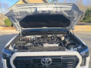 Toyota Tacoma TRD Sport Double Cab 4x4 Essence 2024, faible kilométrage - Product Image 6