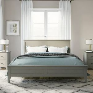 Estructura de cama gris minimalista con diseño de plataforma - Product Image 1