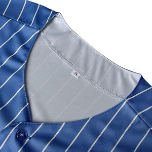 Camiseta de béisbol personalizada OEM para hombre, ropa deportiva barata con logotipo bordado y diseño de tira de impresión por sublimación - Product Image 4