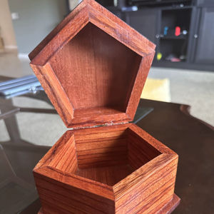 Pentagone Boîte À Bijoux Vente Chaude Cadeaux & Artisanat Boîtes En Bois Signes Muraux Fabriqué En Inde - Product Image 1