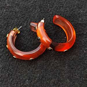 ต่างหูห้อยแฟชั่นทำด้วยมือสำหรับสวมใส่ในชีวิตประจำวันโดยตรงจากอินเดีย - Product Image 1