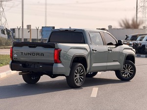 พร้อมจัดส่งปี 2025 TOYOTA TUNDRA SR5 4X4 3.4L V6 รับประกัน 3 ปี - Product Image 2