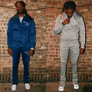 Conjuntos de trajes apilados con logotipo personalizado para hombre, trajes para el sudor, pantalones apilados de invierno de dos piezas, chándales con capucha - Product Image 1