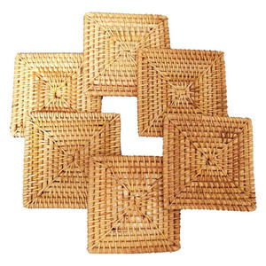 Juego de 6 Posavasos Clásicos Ecológicos de Madera de Forma Irregular de 4 Pulgadas y Portavasos Ampliamente Aplicables para Mesa de Centro - Product Image 4