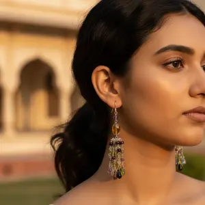 Boucles d'oreilles pendantes en argent sterling 925 pour femmes avec pierre précieuse et pompon plaqué or, forme de fleur mignonne, perle, diamant comme pierre principale - Product Image 1