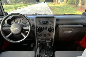 Jeep Wrangler X 4x4 2009 Usado en Buen Estado - Product Image 4