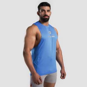 Camisetas sin mangas para hombre con efecto lifting en azul eléctrico - Product Image 1