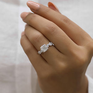 VINSON Bague de fiançailles en diamant Moissanite taillé sur coussin étincelant, bague cadeau de mariage inspirée de la nature pour elle - Product Image 6