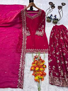 Conjunto de Top, Sharara y Dupatta de Diseño Premium con Bordado de Lentejuelas, Totalmente Cosido, Listo para Usar, Ideal para Fiestas, Venta al Por Mayor - Product Image 4