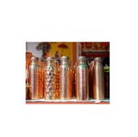 Meilleur prix bouteille d'eau en cuivre bouteille d'eau de qualité standard pour la maison et le bureau bouteille d'eau florale en cuivre meilleure vente