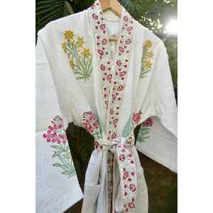 Conjunto de Bata de Baño Bohomin Bag Paanch Buta ODM Casual Romántico de Algodón con Estampado Sólido para Mujer, Talla XS, Suave, Transpirable, Cuello en V, Estilo Waffle - Product Image 1