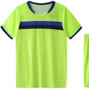 Temporada de verano Diseño informal Personalizaciones Ropa Conjuntos unisex Camiseta corta Lisa Conjuntos de dos piezas Secado rápido 100% Algodón para hombres - Product Image 1