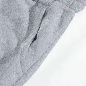 Pantalones de chándal bordados desgastados personalizados para hombre servicio OEM gran oferta pantalones de chándal bordados desgastados Serigrafía - Product Image 4