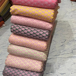 Tela Jacquard brocada de primera calidad, ideal para ropa de moda y decoración del hogar, diseños impresionantes disponibles para compra a granel - Product Image 1