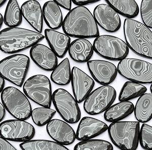 พลอยสังเคราะห์สีเงินธรรมชาติอัญมณีทรงหลวมมีรูปร่างและขนาดที่หลากหลายสำหรับการทำเครื่องประดับ - Product Image 1