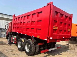 Camion léger diesel Sinotruk HO/WO 4X2 Euro 2 d'occasion, direction à gauche, caméra arrière, transport minier - Product Image 2