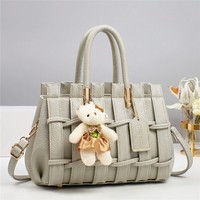 Nouveauté : Sac à main pour femme tissé à la main, grande capacité, sac à bandoulière en cuir PU tendance, sac fourre-tout de luxe pour la vente en gros