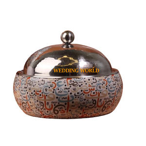 Casserole design en acier inoxydable avec design arabe Hotpot de vaisselle de forme ronde Casserole de créateur Nouveau réchauffeur d'aliments en métal de luxe le plus vendu - Product Image 3