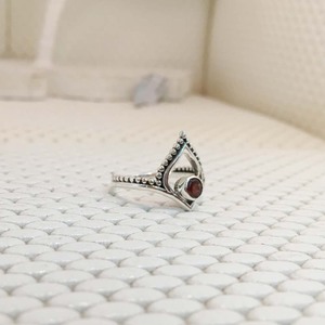 แหวนพลอยโกเมนสีแดงแบบเรียบง่ายสำหรับผู้หญิงเครื่องประดับสุดหรูทำจากเงิน925สำหรับผู้หญิงอุปกรณ์เสริมแฟชั่นสำหรับงานแต่งงาน - Product Image 2