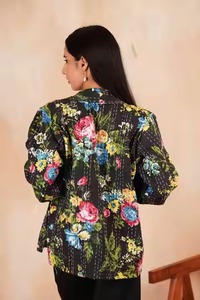2024-25 nouveauté Vintage traditionnel coton Kantha cousu manteau réversible veste pour femmes à la main coton imprimé tissu - Product Image 2