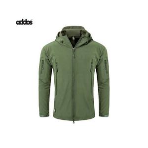 Veste Softshell noire personnalisée de haute qualité pour les femmes vêtements d'hiver en plein air imperméables avec logo style High Street - Product Image 4