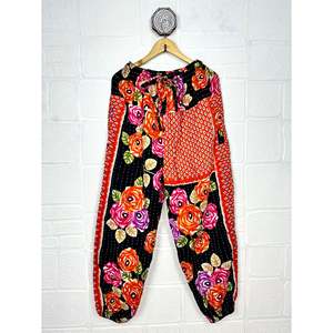Pyjama unisexe bohème vintage, doux, respirant, léger et confortable, motif animalier, fermeture boutonnée, tissé pour la détente estivale - Product Image 1