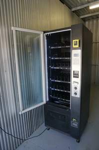 Distributeur automatique réfrigéré, 60 emplacements avec lecteur de carte bancaire, accepteur de pièces et de billets à vendre - Product Image 6