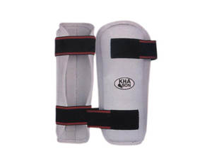 2025 alta calidad niños jóvenes deporte Shin Instep Pads KARATE Shin Guard fútbol y protección de fútbol hecho de cuero niños adultos - Product Image 4