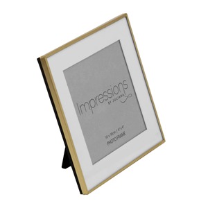 Minimalist <b>Black</b> <b>Metal</b> <b>Photo</b> <b>Frame</b> Sleek and Simple Design Ideal for Modern Home Decor Office or Gift Display - Product Image 3