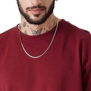 เสื้อยืดผู้ชายผ้าฝ้ายแบบกำหนดเองเสื้อยืดสีแดงโอเวอร์ไซส์ทรงหลวมเปิดไหล่คอกลมพิมพ์ลายน้ำหนักมากกำหนดเอง100% - Product Image 5