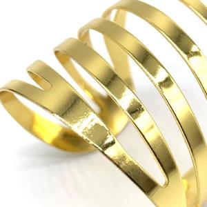 Vente chaude En Gros En Métal Creux Conception Or Argent Rond De Serviette Pour Le Mariage De Noël Hôtel Restaurant Maison Décoration De Table - Product Image 3