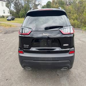 EXCELLENT ÉTAT Jeep Cherokee Latitude Lux 2022 - Product Image 3