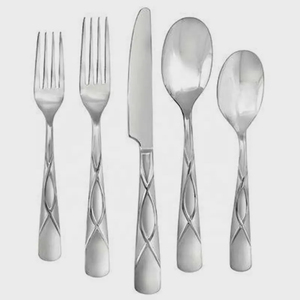 Ensemble de couverts en argent de qualité supérieure avec finition miroir lisse, parfait pour les dîners raffinés et les occasions spéciales, en provenance d'Inde - Product Image 1